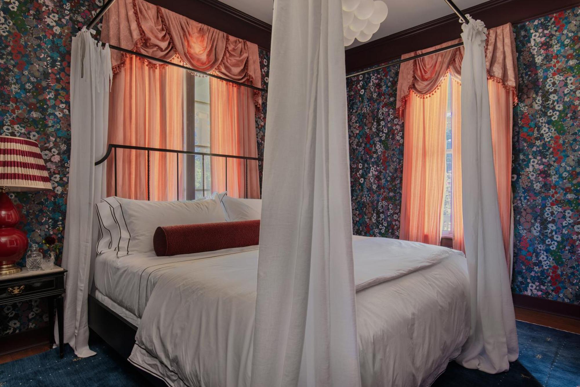 Bed and Breakfast The Menagerie Fredericksburg Esterno foto
